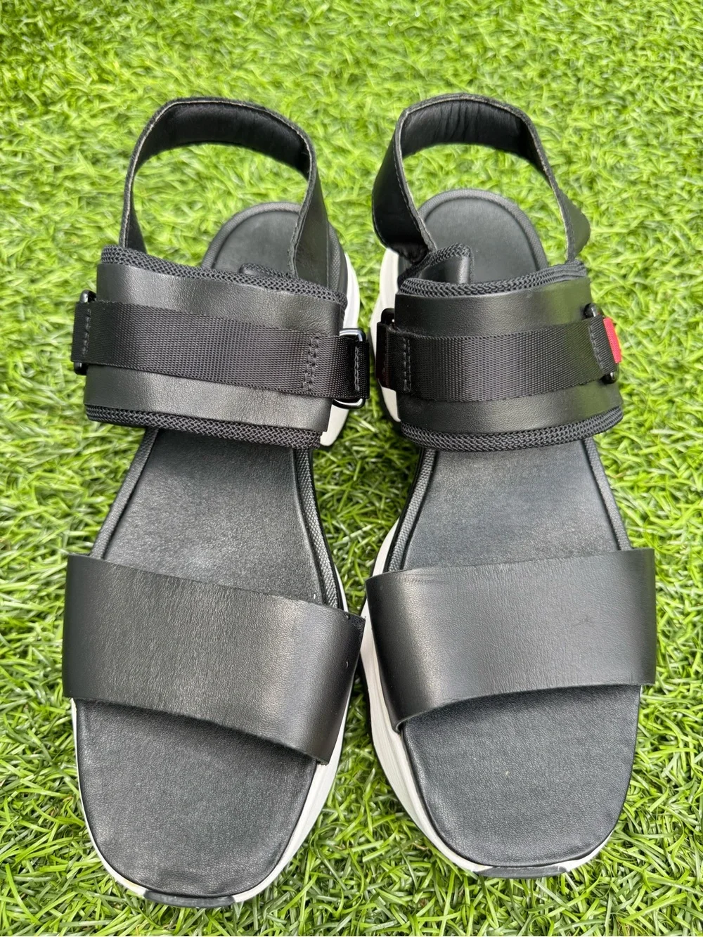 SOREL Kinetic Impact Y-Strap Sandals Womens 10.5 Black White Platform NWOB - Picture 4 of 13